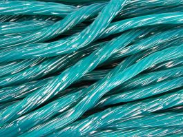 Simps Blue Raspberry SimFarm - Blue Raspberry Twists 16oz – Simonian Farms