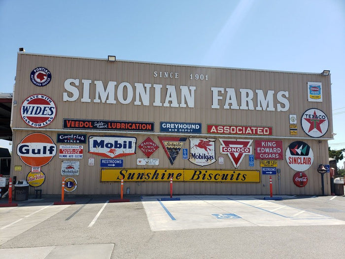 Tour Guides – Simonian Farms